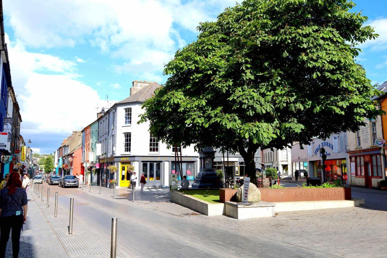 Long Quay Apartments, Clonakilty Exterior photo
